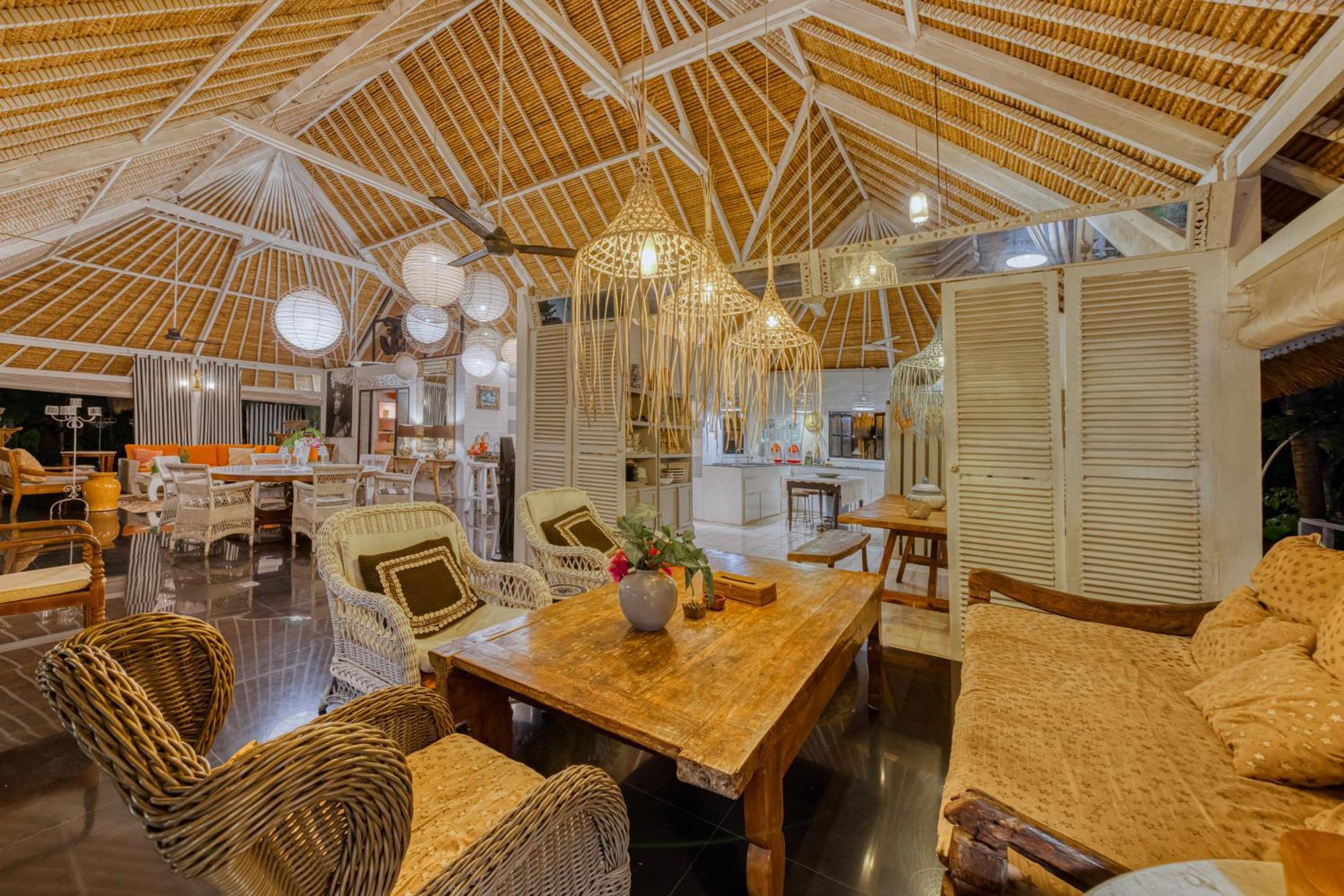 Villa Kalis, 10 Bedroom Family And Group Villa Seminyak  Luaran gambar