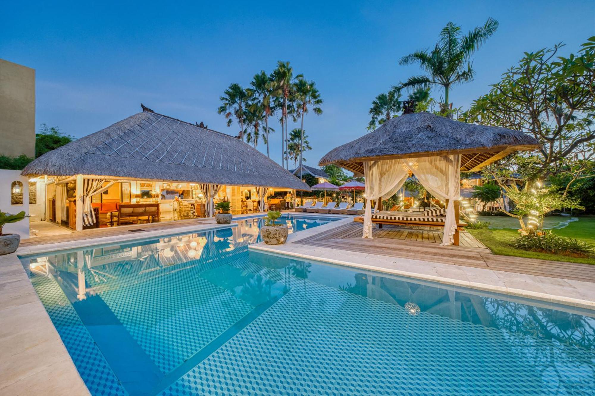 Villa Kalis, 10 Bedroom Family And Group Villa Seminyak  Luaran gambar