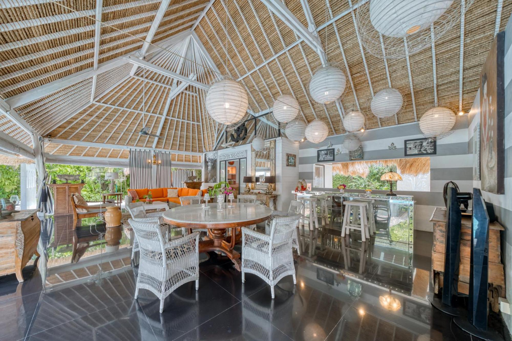 Villa Kalis, 10 Bedroom Family And Group Villa Seminyak  Luaran gambar